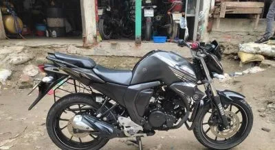 Yamaha FZS 2022
