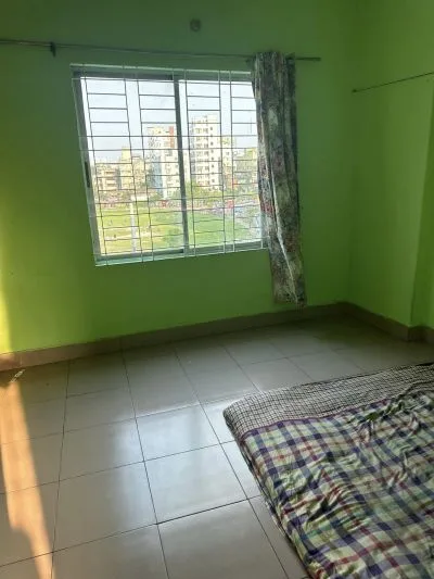 ফ্লাট বাসায় এক রুম বাড়া হবে