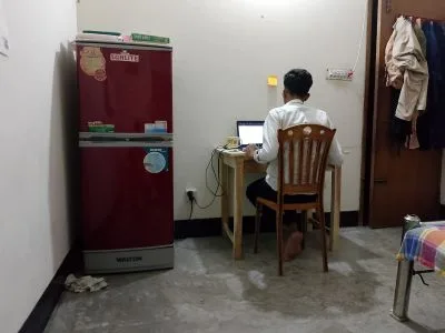 রুমমেট আবশ্যক ( সীট ভাড়া হিসেবে)