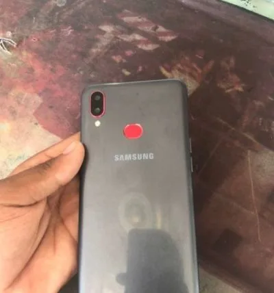 Samsung Galaxy A10s . (Used)