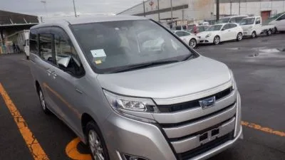 Toyota Noah G Hybrid 2019