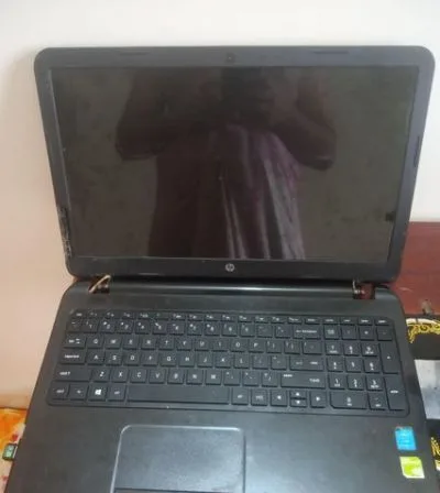 12 GB RAM Core i3 Hp 5th Gen