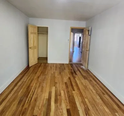 2 beds 1 baths 850 sqft Apartment for Rent