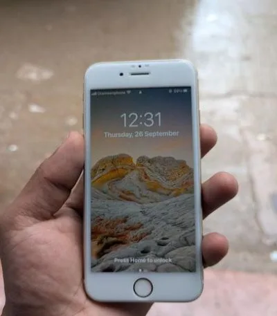 Apple iPhone 6S 64GB (Used)