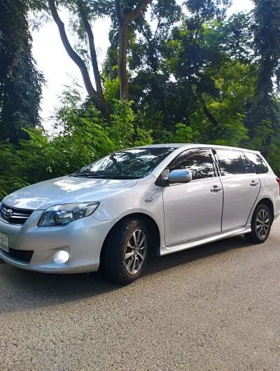 Toyota Axio Fielder G Car