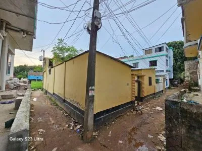 বাড়ি বিক্রি করা হবে জায়গা সহ