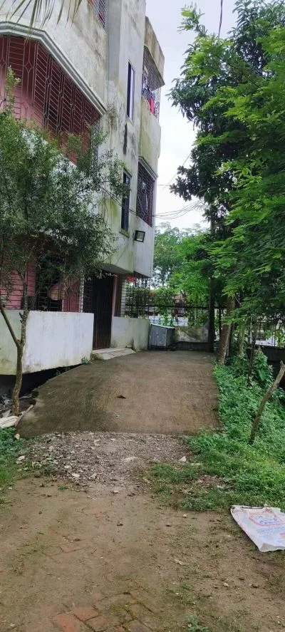 জমিসহ বাড়ি বিক্রি হবে চার তলা