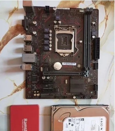 Asus Motherbord & HDD SSD
