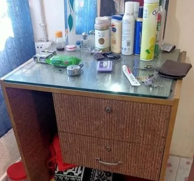 পুরাতন ক্যাশ কাউন্টার