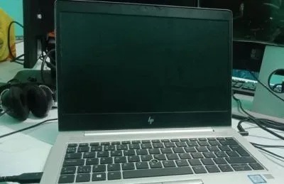 HP EliteBook 830 G5-8th Gen i5 8GB/256GB