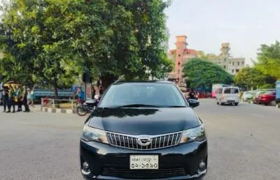 Toyota Fielder axio 2017