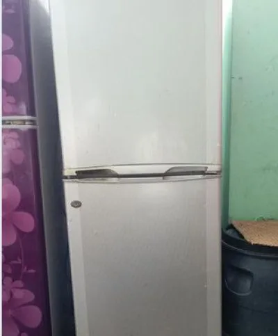 Frige for sell