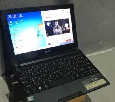 Acer Mini Laptop