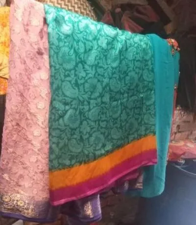 শাড়ি বিক্রি