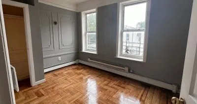3 beds  1 baths 600 sqft Apartment for Rent