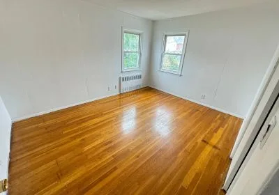 3 beds 1 baths Apartment for Rent
