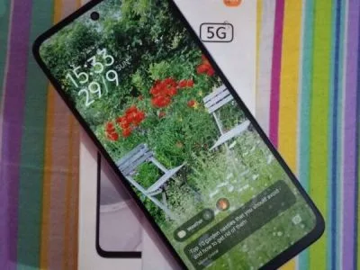Redmi 12 5G Ram/Rom :(6/128)GB