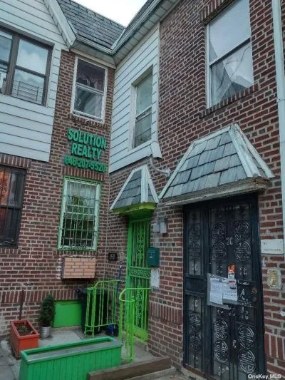 4 Beds 3 Baths .04 ac House for Sale