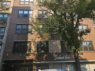 1 Bed 1 Bath House for Sale