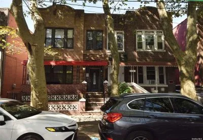 6 Beds 4 Baths .05 ac House for Sale