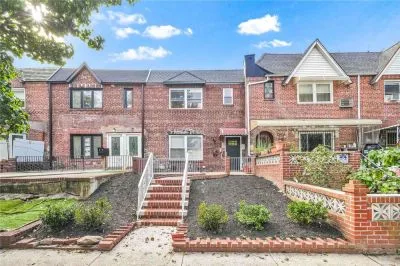 4 Beds 3 Baths .05 ac House for Sale