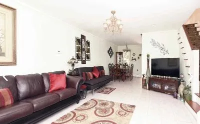 3 beds  2 baths House for Rent