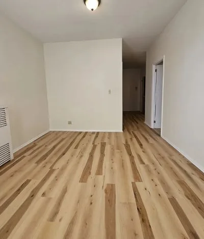 1 beds  1 baths House for Rent