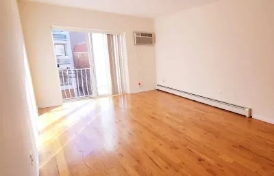 1 beds 1 baths House for Rent