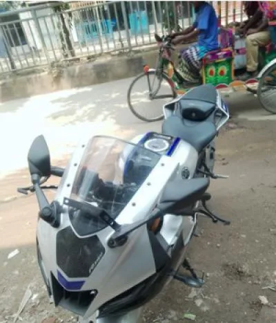Yamaha R15 M . 2024