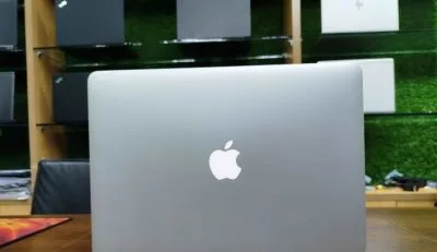MacBook Air 2017||Core i5