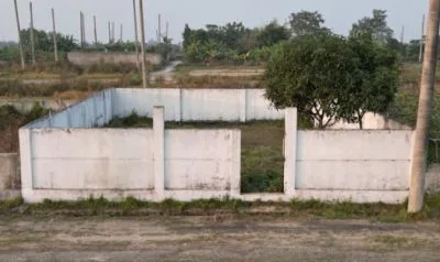 South face 3 Katha plot near Business Sector.