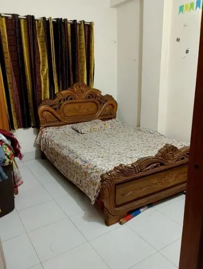 এক রুম ভাড়া হবে