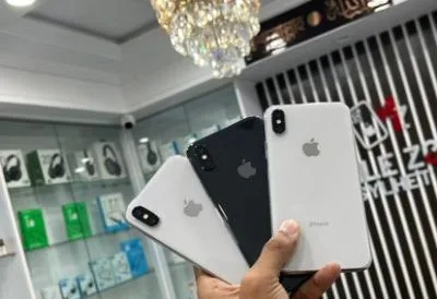 Apple iPhone X 64GB (Used)