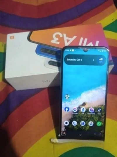 Xiaomi Mi A3 4/64