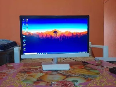 LG 19 inch LED+HD Monitor