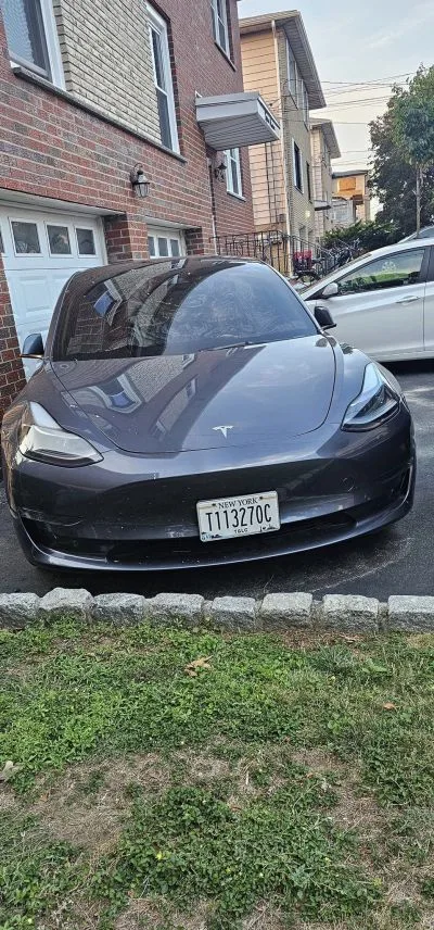 Avaliable for rent 2023 model 3