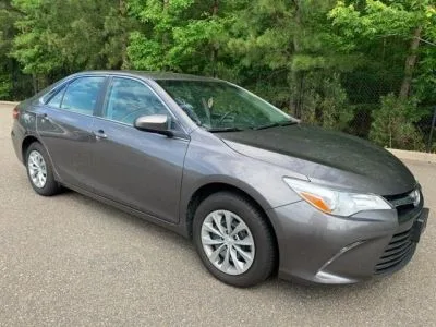 2017 Gray Camry for rent