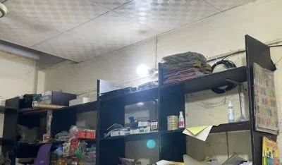 দোকানের তাড়িয়া বিক্রি হবে