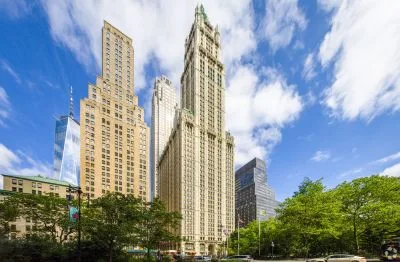 637 - 122,343 SF of 4-Star Space Available