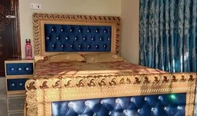 Bed mdf gold