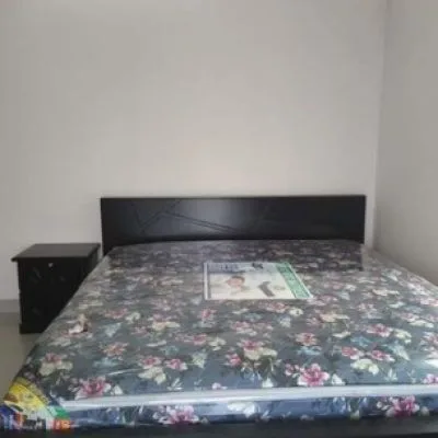 New bed full set up 2 items 6 by 7