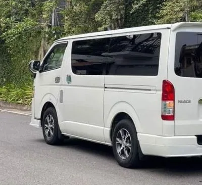 Toyota Hiace Super GL Car