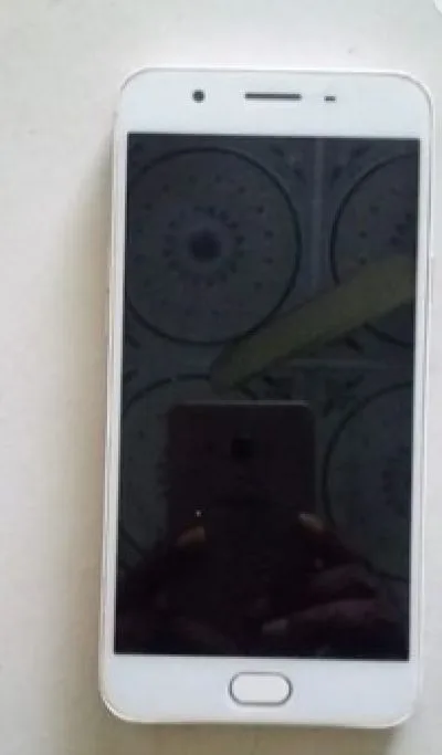 OPPO F1s (Used)