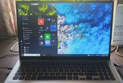 Asus Vivobook, Intel core i5 8 generation with 2 GB