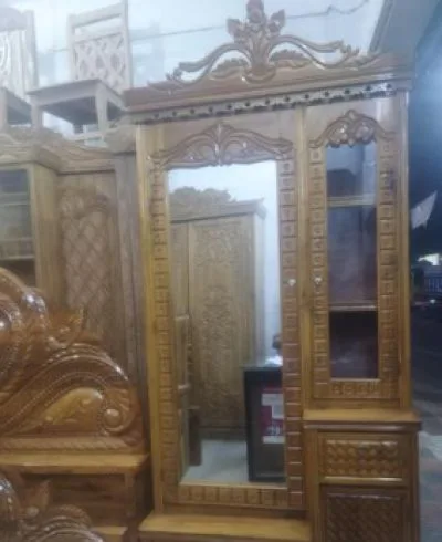 পুরাতন ডেসিং টেবিল কিনুন কম দামে বিক্রি হচ্ছে