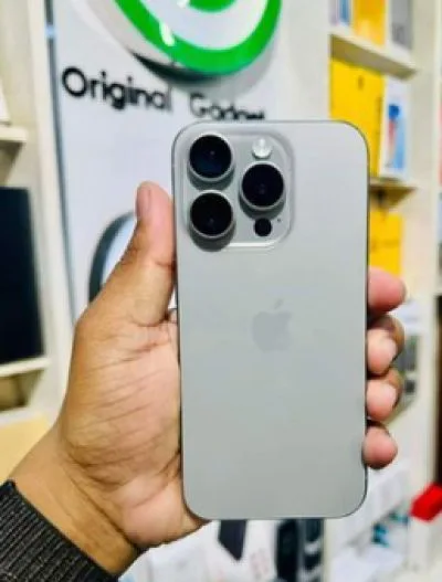 Apple iPhone 15 Pro (Used)