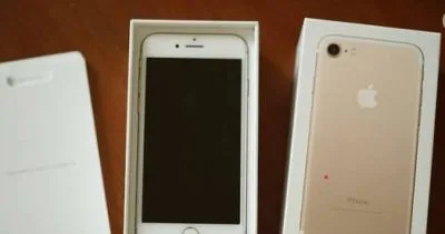 Apple iPhone 7 128 GB OFFER (Used)