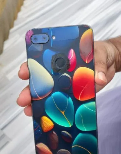 Xiaomi Mi 8 Lite . (Used)