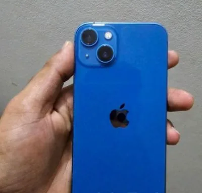 Apple iPhone 13 (Used)