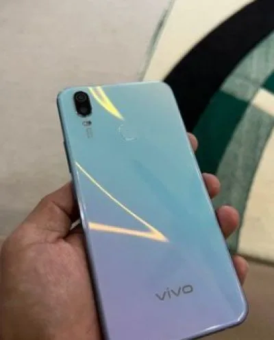 Vivo Y11 mobile fone (Used)